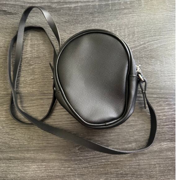 Bath And Body Works Rhinestone Skull Bag Crossbody Purse 2023 - Picture 3 of 7